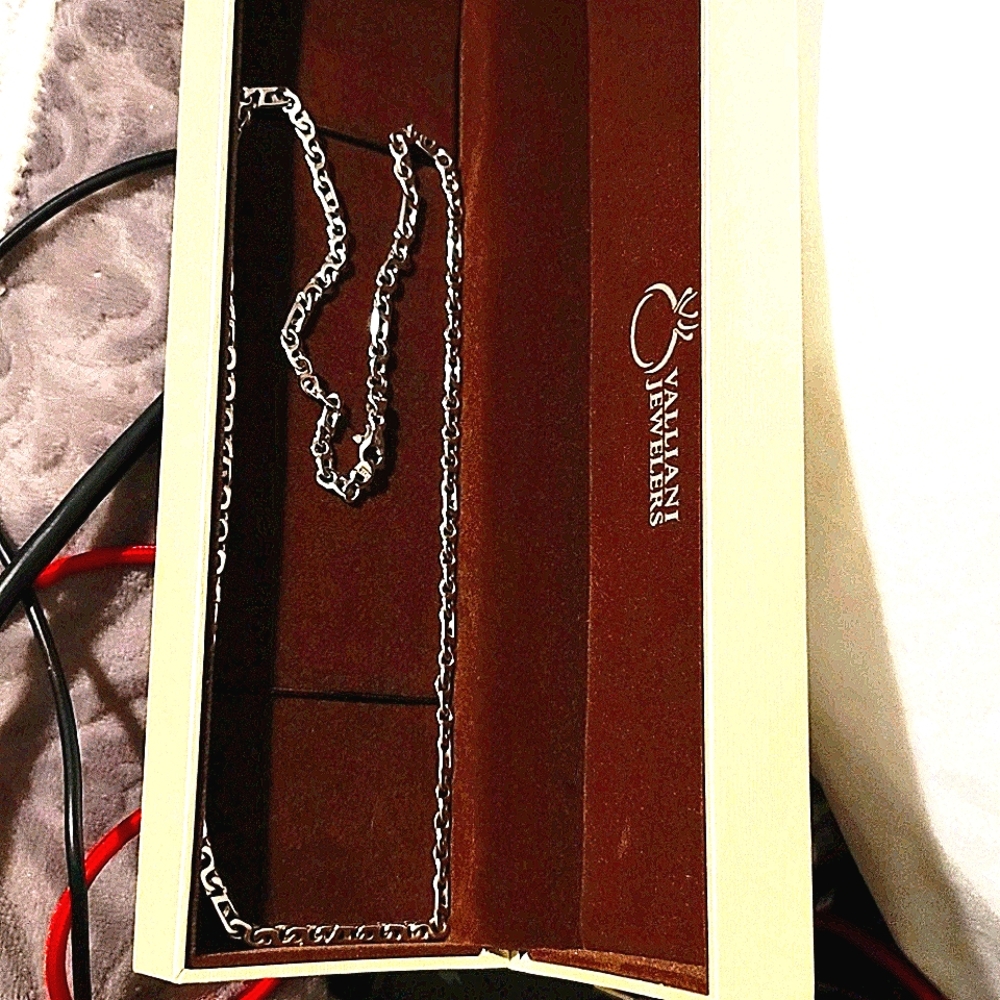 14k 24" White Gold Gucci Chain